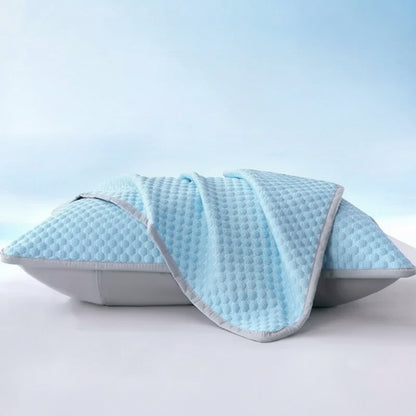 Summer Cooling Pillowcase Solid Color Ice Bean Bean Pillowcase Cool Feeling Air Conditioning Cover Washable (No Pillow) 48X74Cm